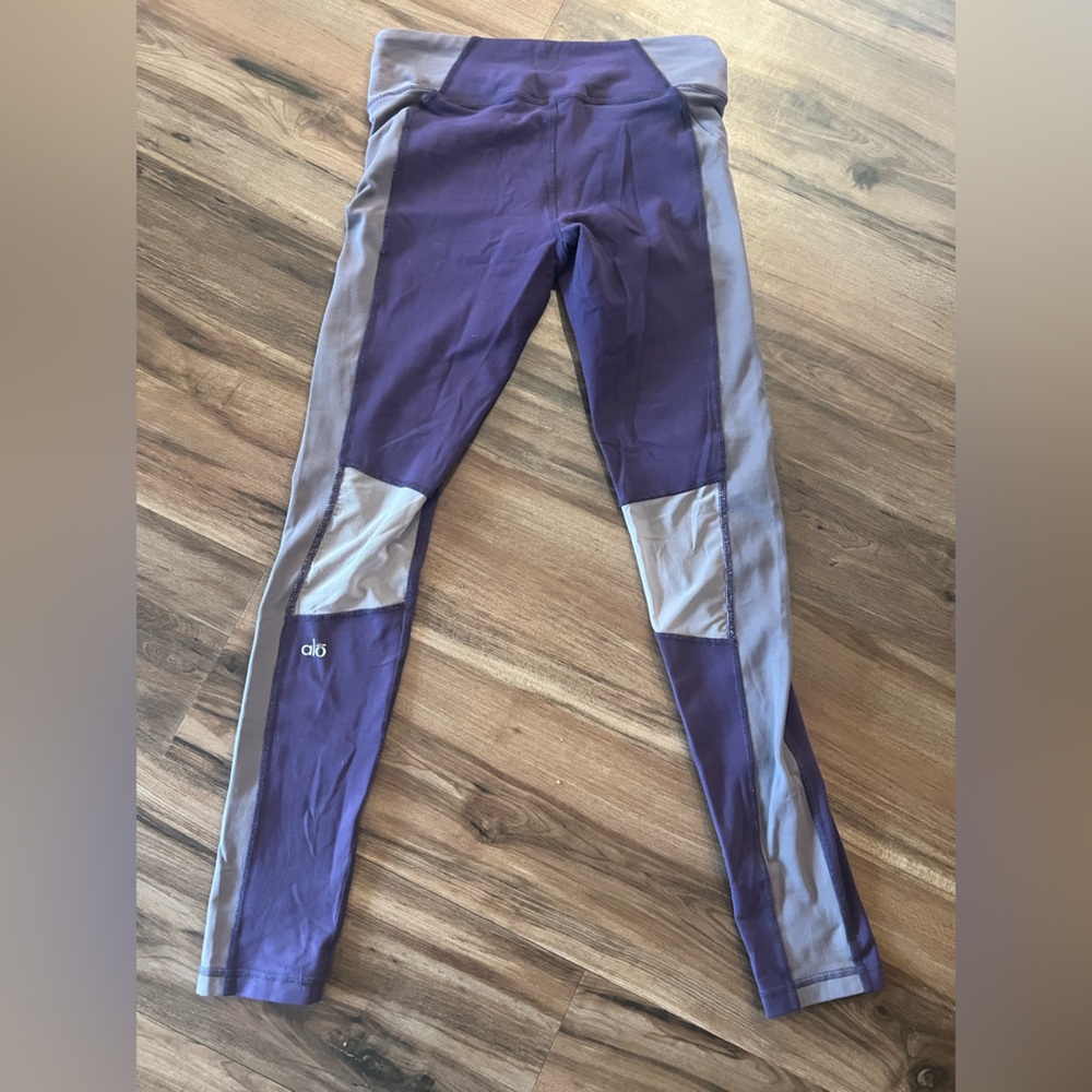 Discontinued Alo Yoga Set Tank & Leggings